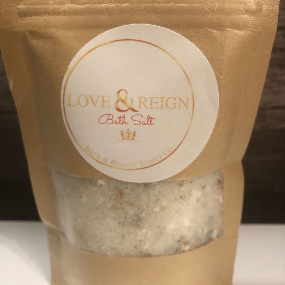 Love & Reign Bath Salts